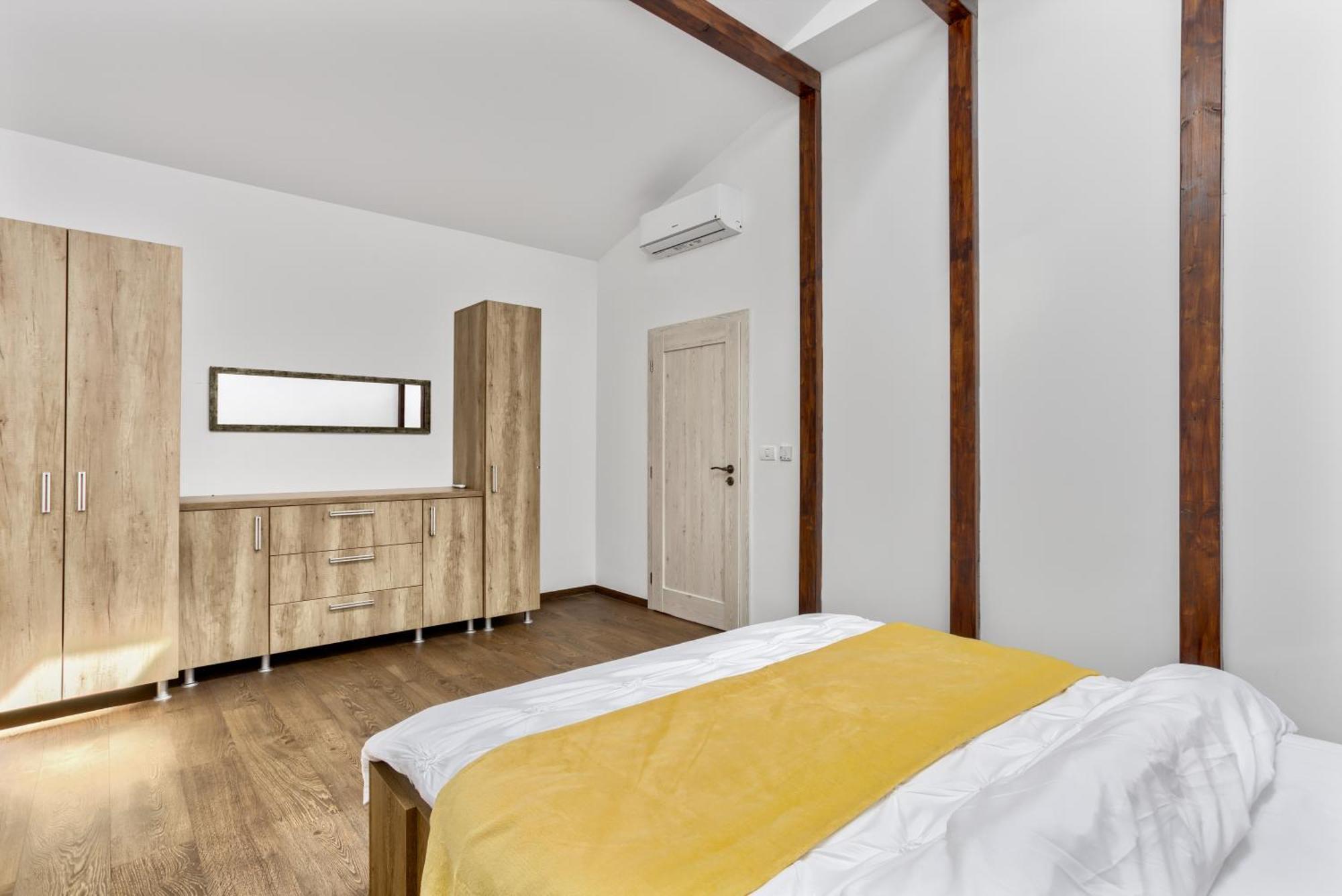 Ari Central Grand Apartments - Luxurious Stay Arad Exterior foto